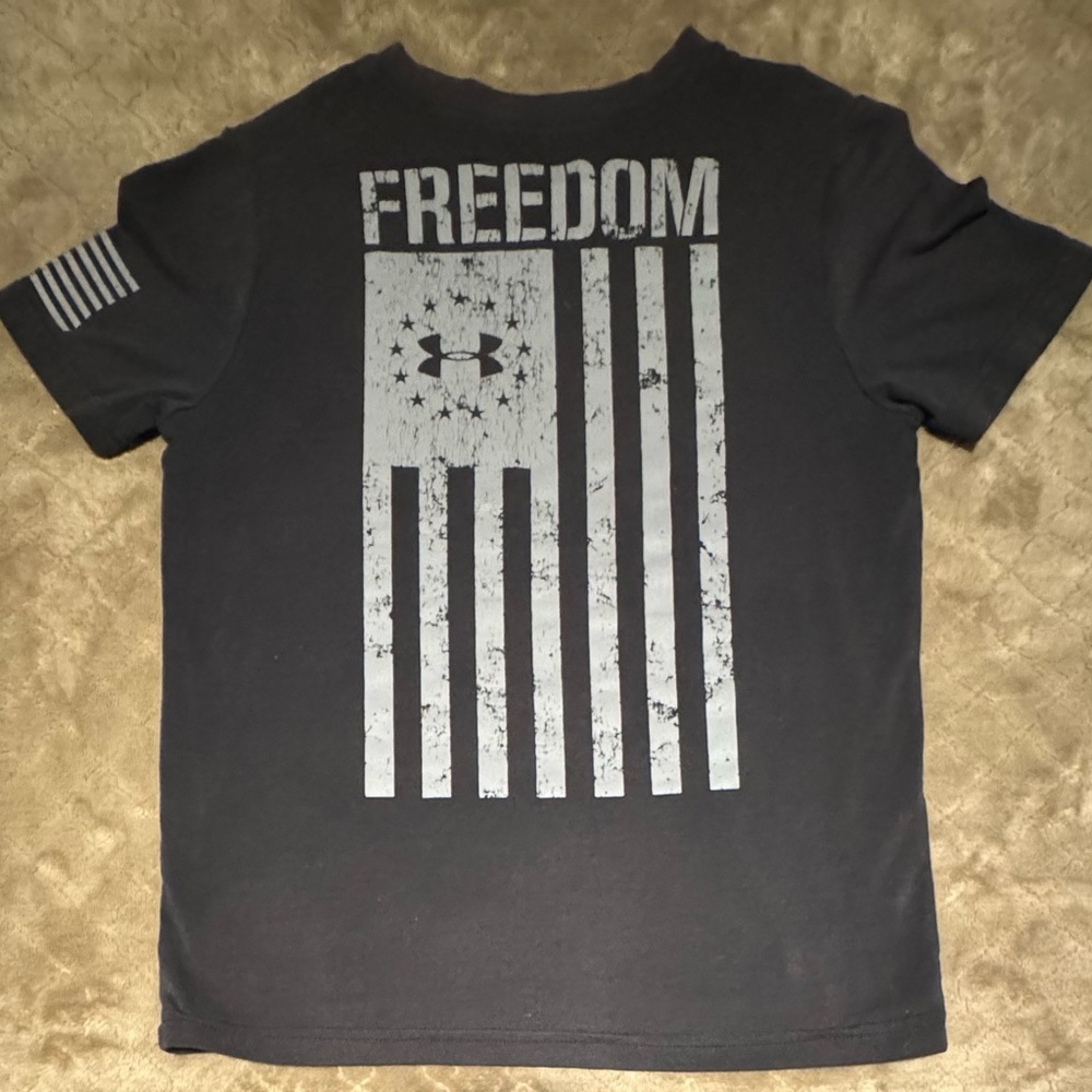 Under Armour Black Short Sleeve Tee Freedom Design